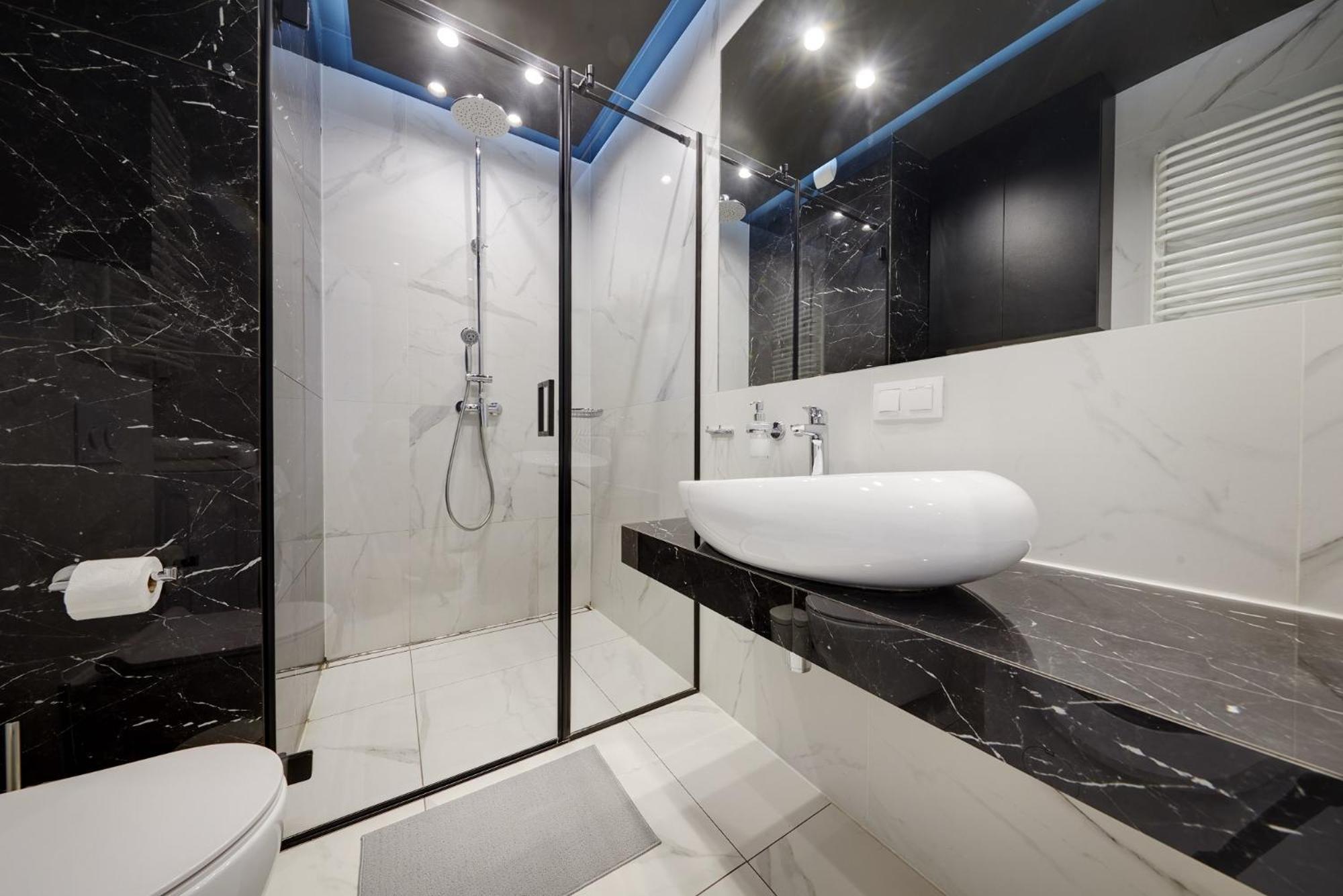 Golden Apartments Sokolska 30 Towers - Great Location&74 卡托维兹 外观 照片